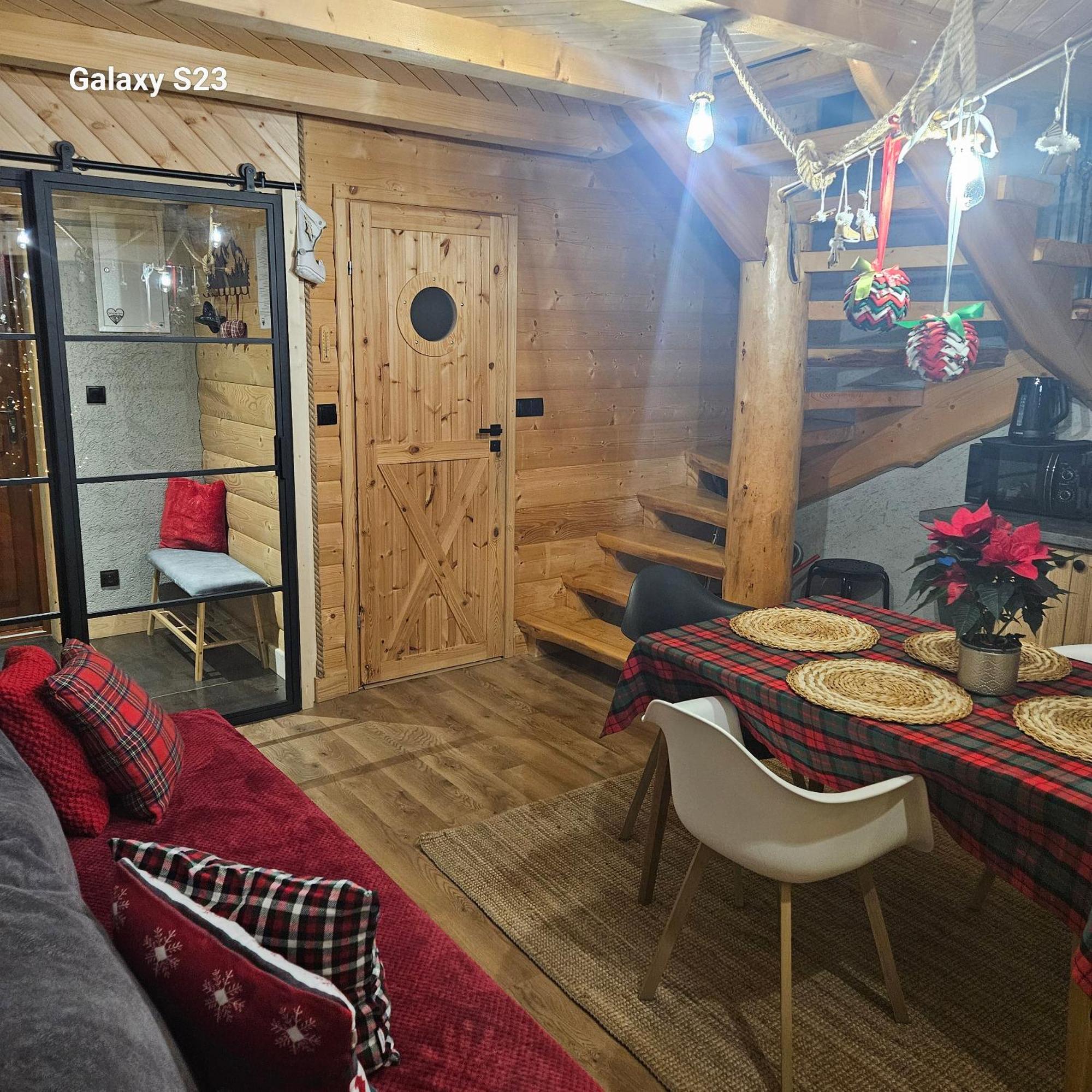 Domek Z Jacuzzi Tatrzanskie Serce Czerwienne Exterior foto